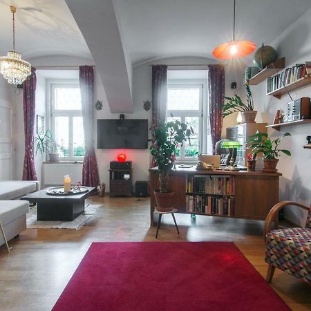 Victoria Design Stays - Apartment Rehorova Prague Luaran gambar