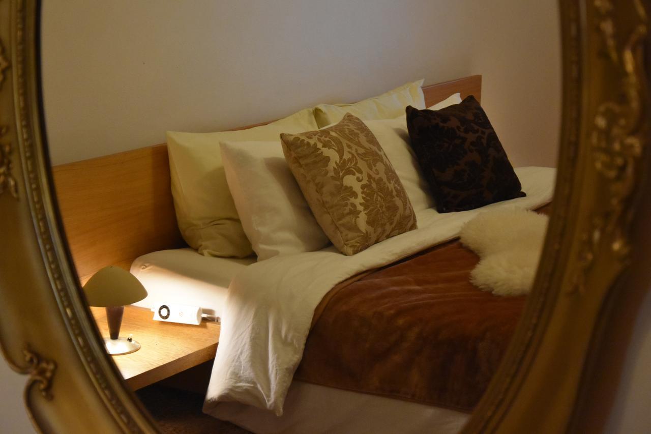 Victoria Design Stays - Apartment Rehorova Prague Luaran gambar