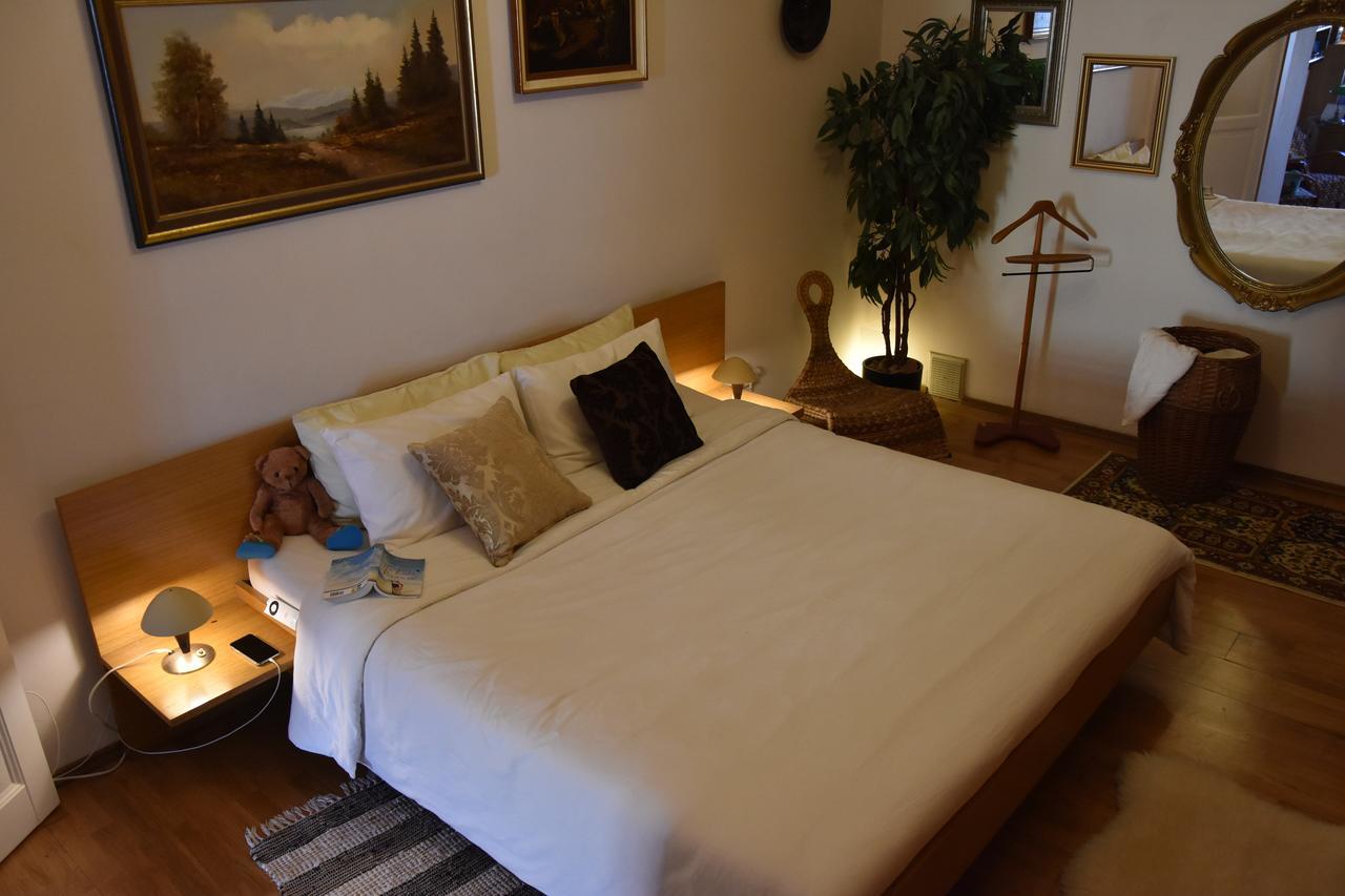 Victoria Design Stays - Apartment Rehorova Prague Luaran gambar