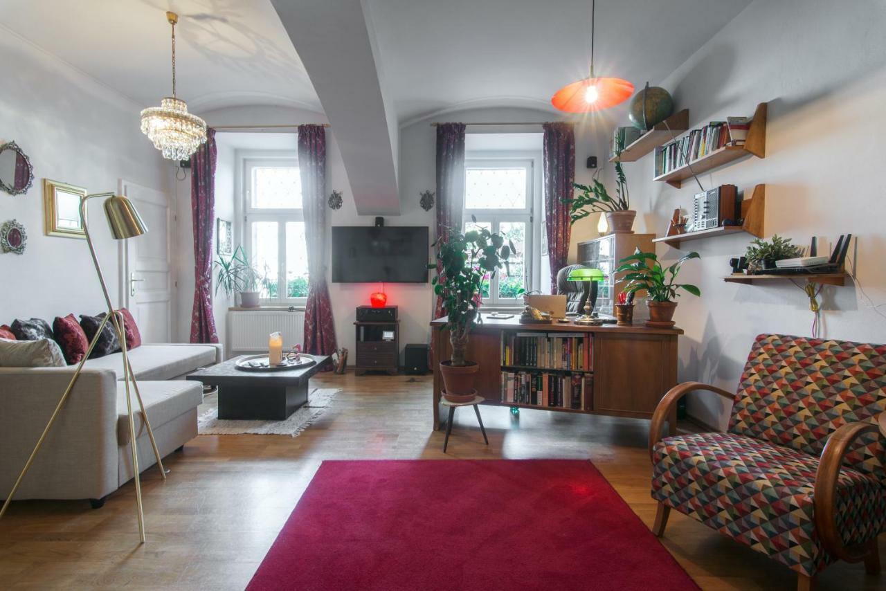 Victoria Design Stays - Apartment Rehorova Prague Luaran gambar