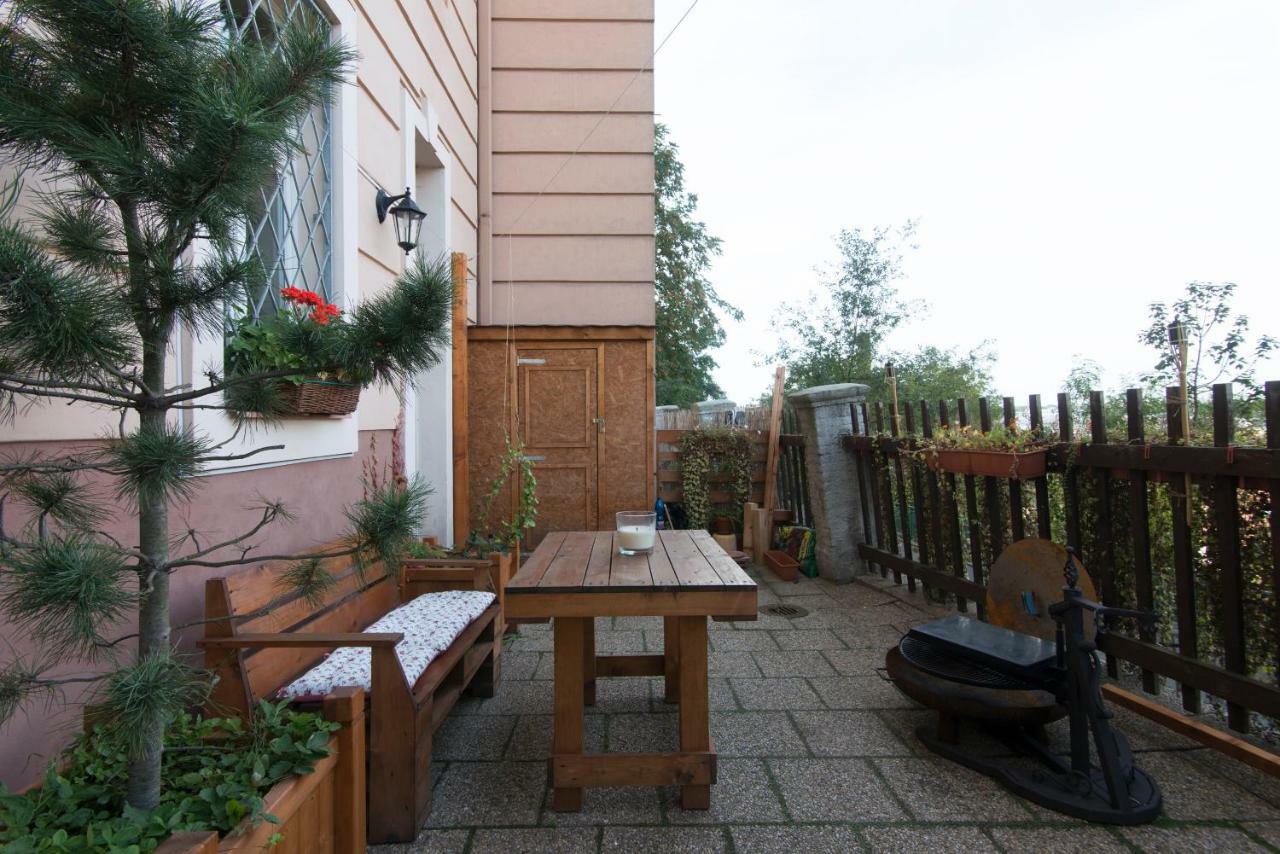 Victoria Design Stays - Apartment Rehorova Prague Luaran gambar