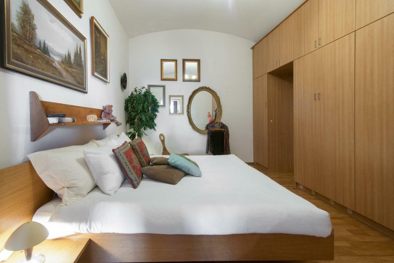 Victoria Design Stays - Apartment Rehorova Prague Luaran gambar
